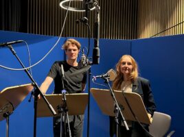 Philipp Froissant, Brigitte Hobmeier. Bild Jakob Roth. BR.